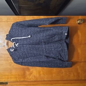 Vineyard crew sweatshirt medium